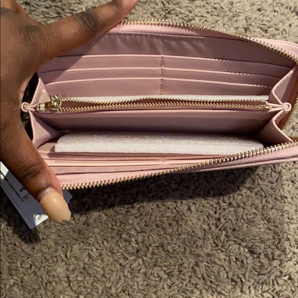 H&M Pink Wallet - Picture 2 of 3